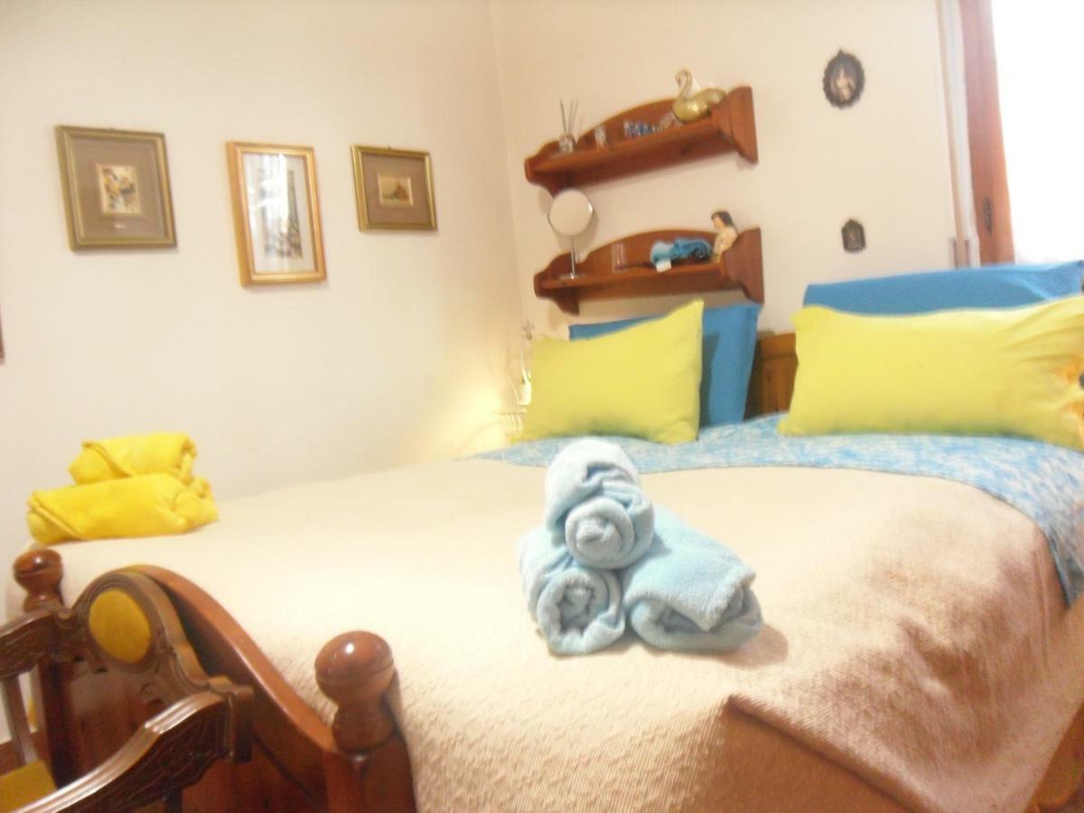 Amabile Guesthouse Milis Exterior foto